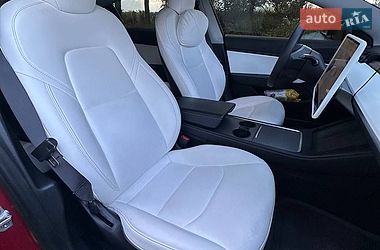 Седан Tesla Model 3 2020 в Києві