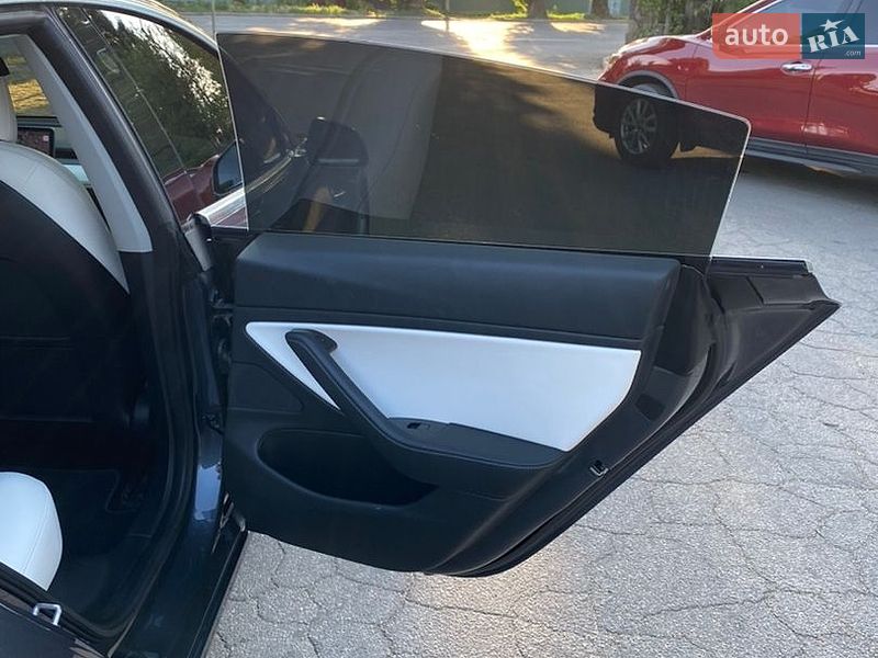 Седан Tesla Model 3 2018 в Кропивницькому