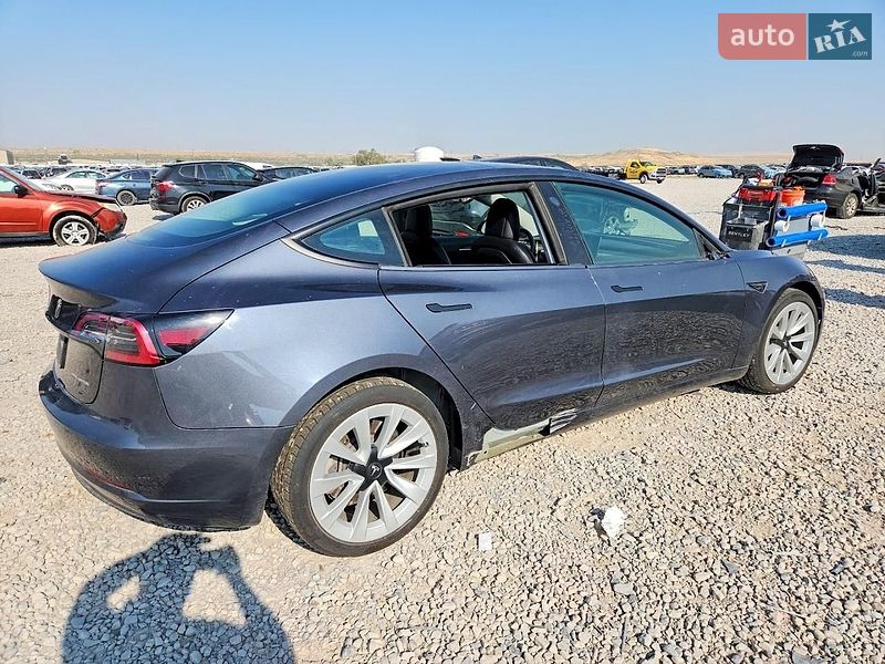 Седан Tesla Model 3 2023 в Львові фото 3 Седан Tesla Model 3 2023 в Львові