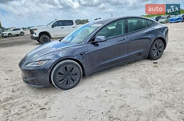 Седан Tesla Model 3 2025 в Києві