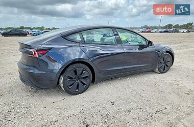 Седан Tesla Model 3 2025 в Києві