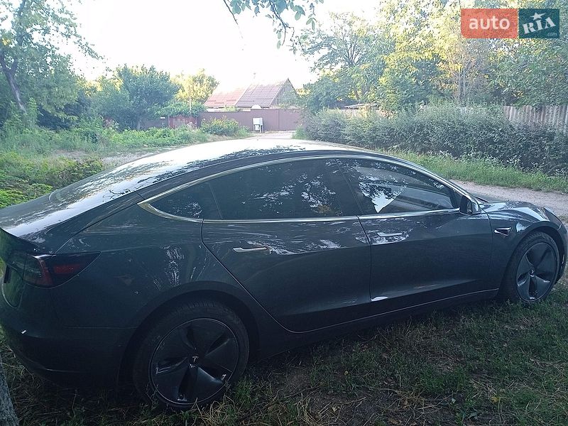Седан Tesla Model 3 2019 в Запорожье