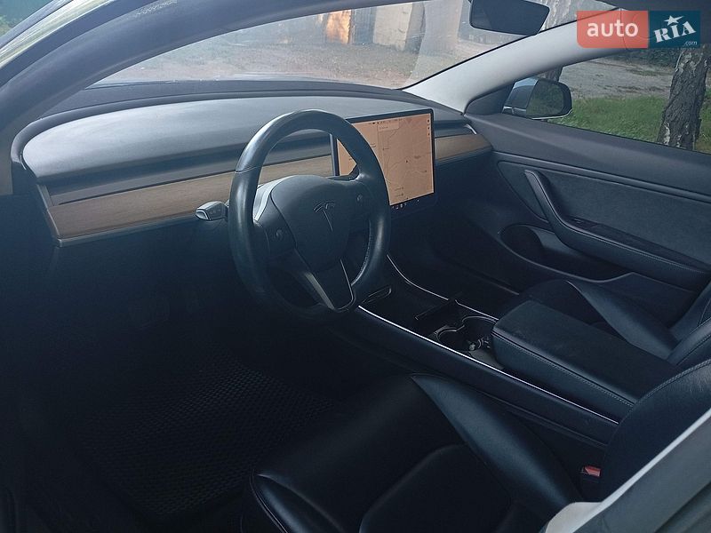 Седан Tesla Model 3 2019 в Запорожье