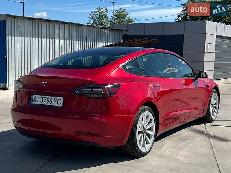 Седан Tesla Model 3 2021 в Белой Церкви