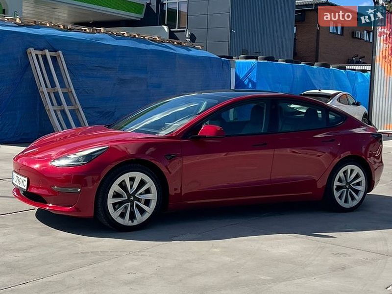 Седан Tesla Model 3 2021 в Белой Церкви