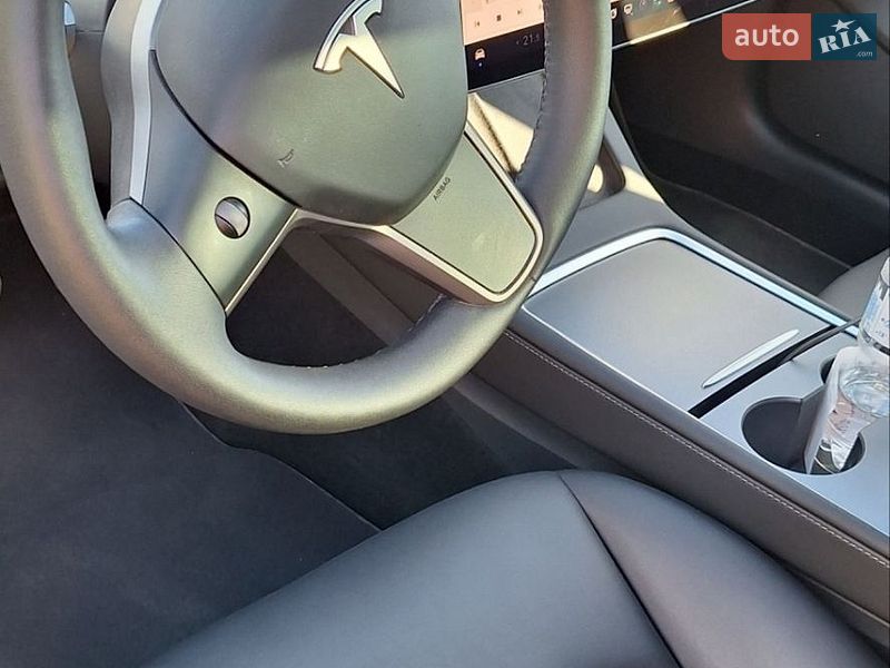 Седан Tesla Model 3 2023 в Києві фото 12 Седан Tesla Model 3 2023 в Києві