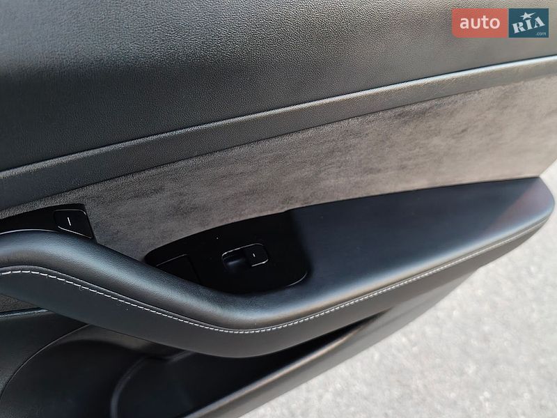 Седан Tesla Model 3 2020 в Киеве фото 34 Седан Tesla Model 3 2020 в Киеве