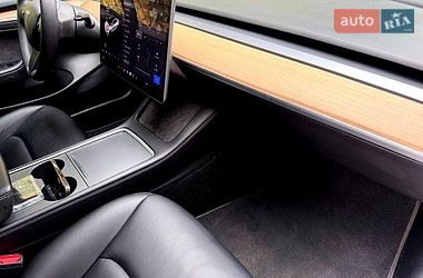 Седан Tesla Model 3 2021 в Хмельницком