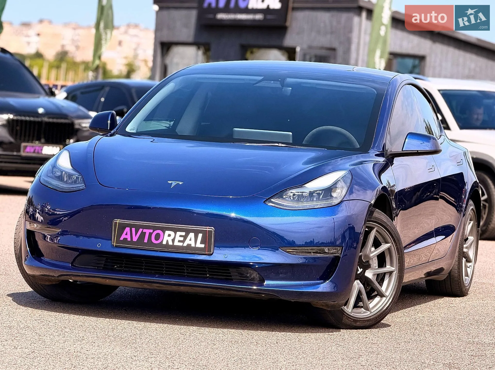 2022 Tesla Model 3 - фото 1