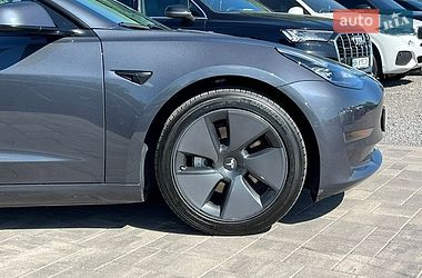 Седан Tesla Model 3 2020 в Рівному