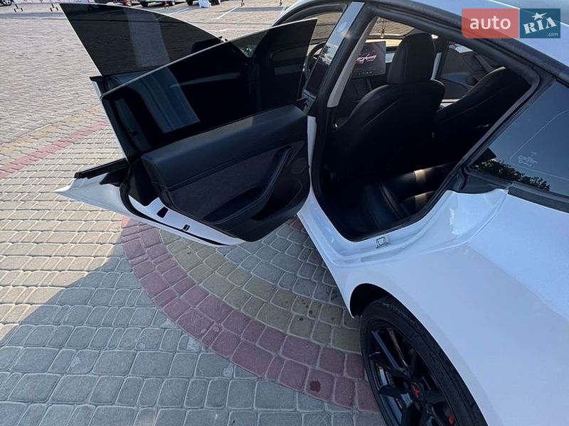 Седан Tesla Model 3 2022 в Харкові