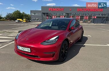Седан Tesla Model 3 2018 в Николаеве