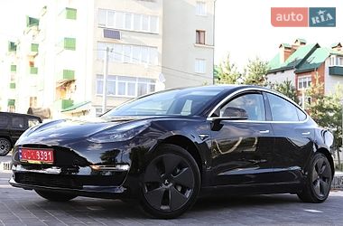 Седан Tesla Model 3 2018 в Дрогобыче