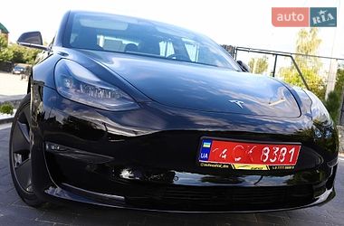 Седан Tesla Model 3 2018 в Дрогобыче