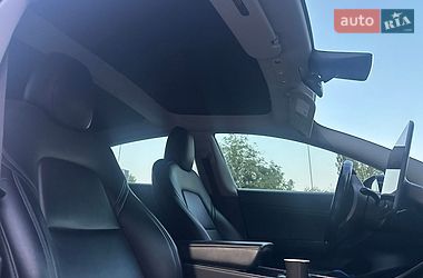 Седан Tesla Model 3 2018 в Вінниці