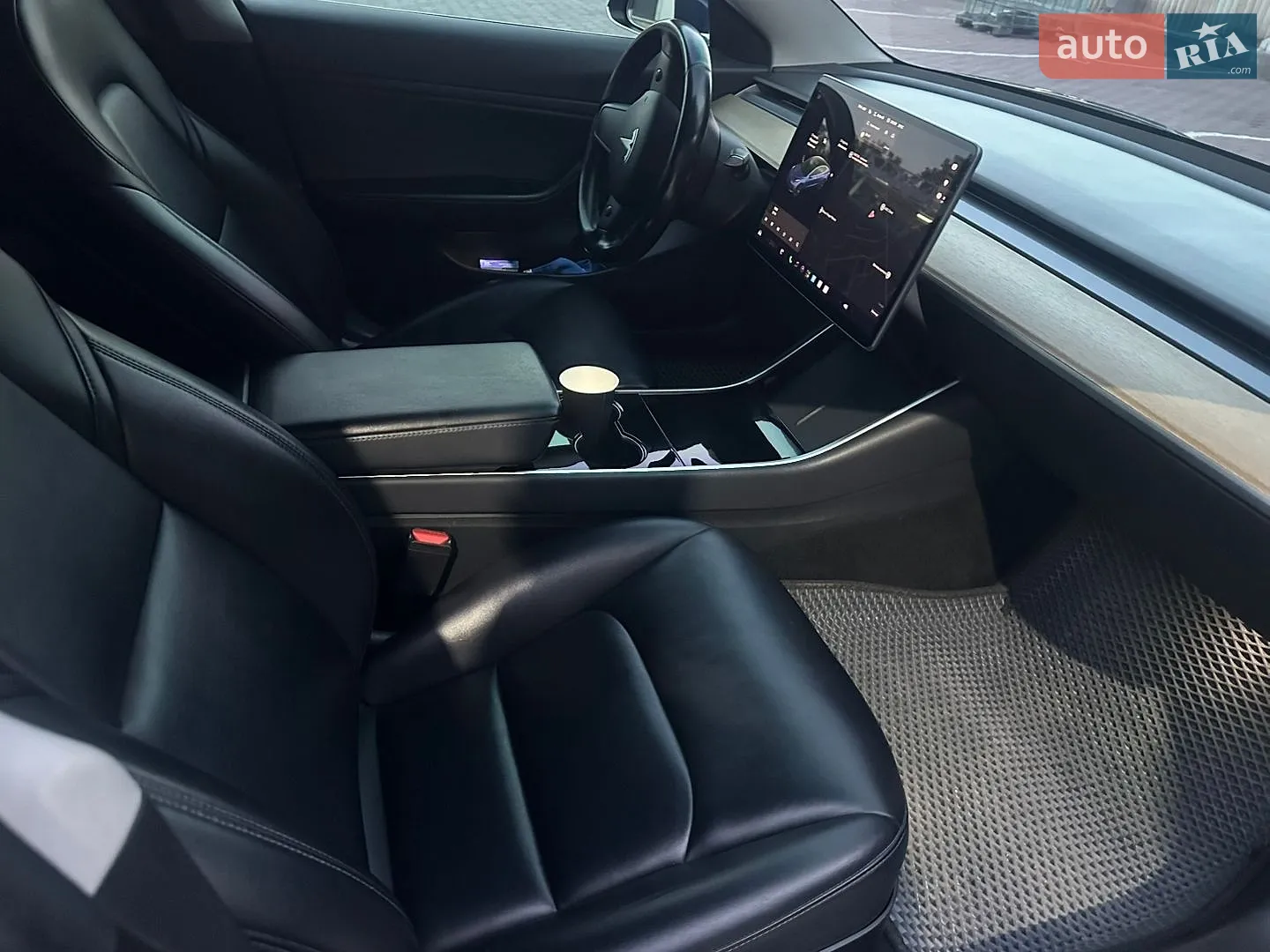 2018 Tesla Model 3 - мініатюра 24