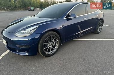 Седан Tesla Model 3 2018 в Вінниці