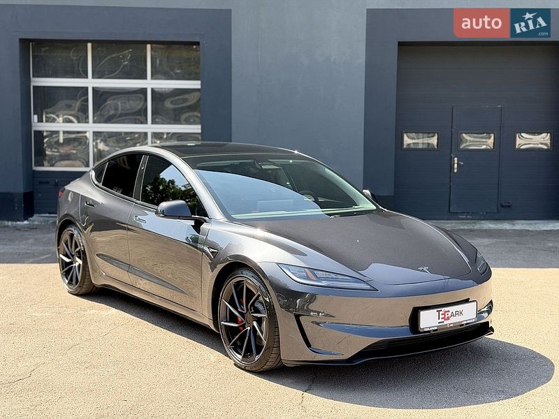 Седан Tesla Model 3 2024 в Киеве фото 12 Седан Tesla Model 3 2024 в Киеве