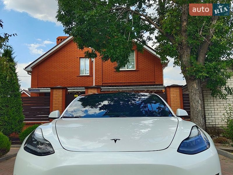 Седан Tesla Model 3 2020 в Миколаєві