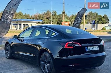 Седан Tesla Model 3 2019 в Львове