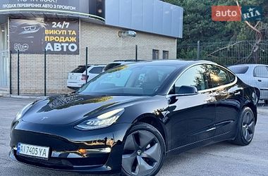 Седан Tesla Model 3 2019 в Львові