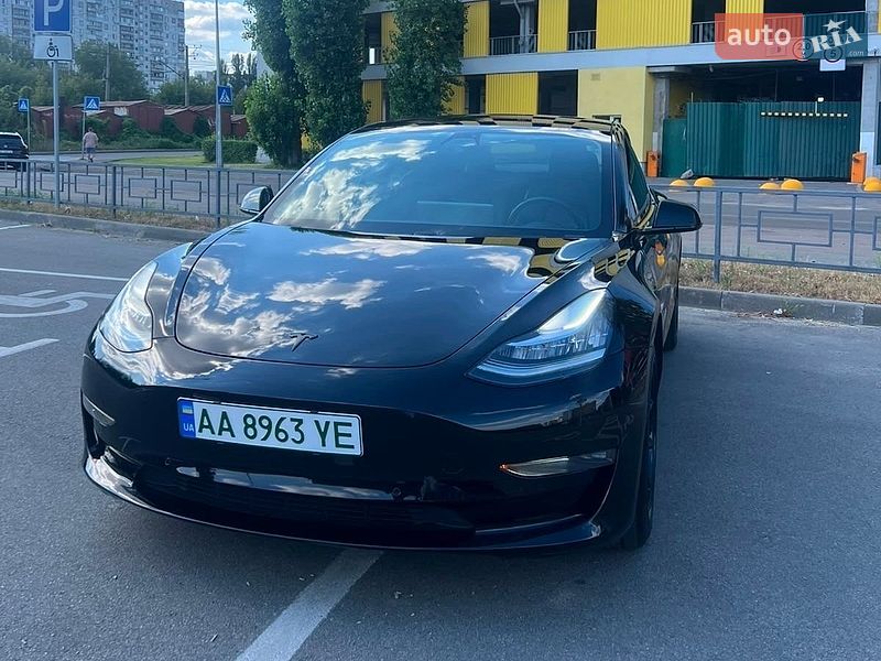 Tesla Model 3 2018