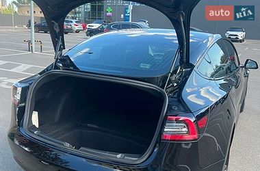 Седан Tesla Model 3 2018 в Киеве