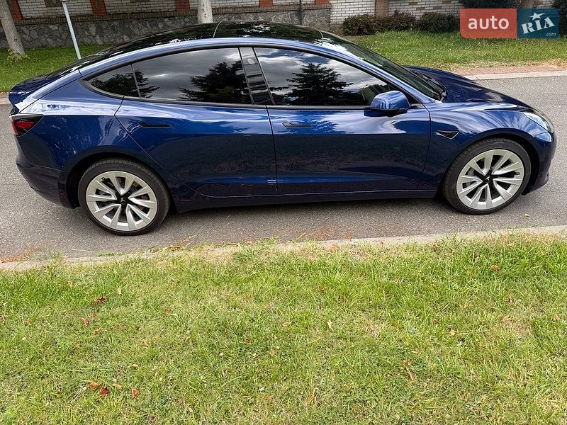 Седан Tesla Model 3 2022 в Киеве фото 3 Седан Tesla Model 3 2022 в Киеве