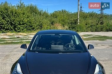 Седан Tesla Model 3 2019 в Вінниці