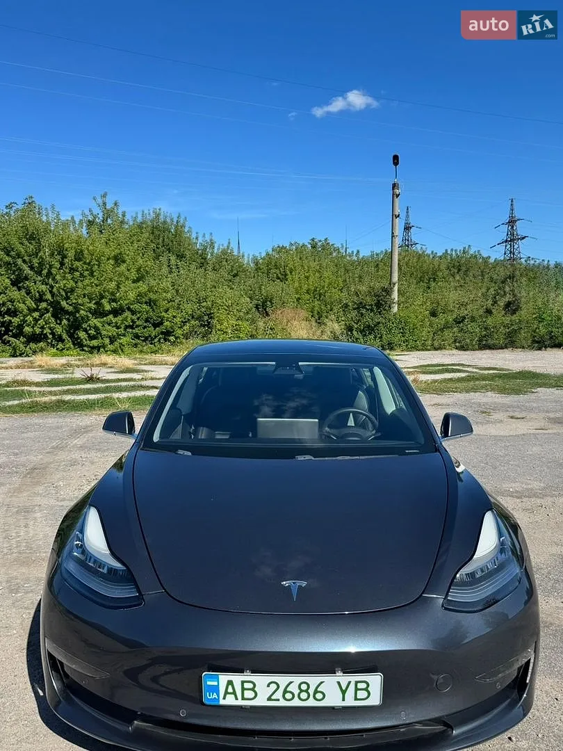 2019 Tesla Model 3 - фото 1