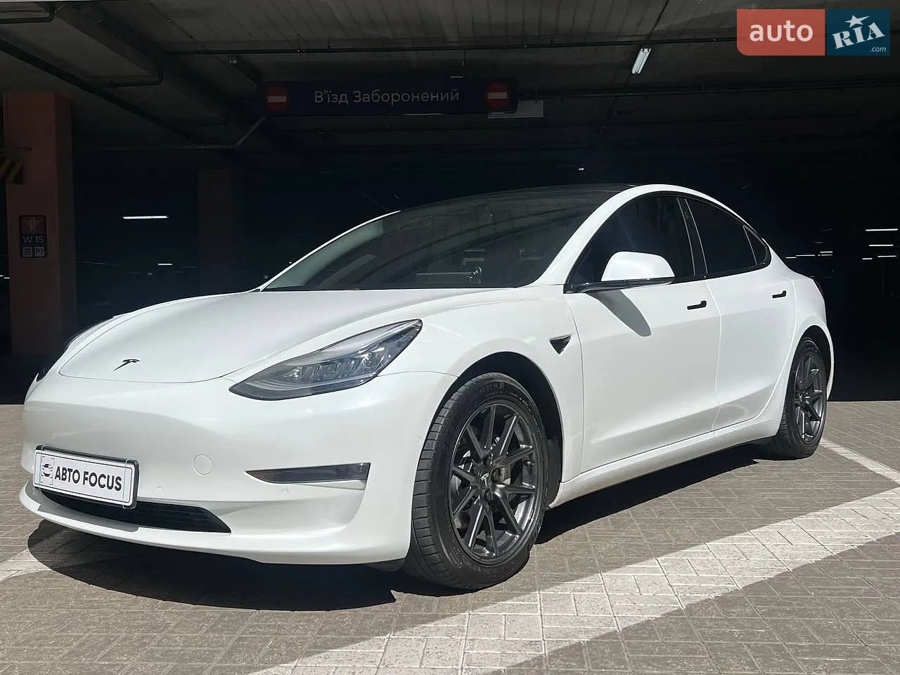 2018 Tesla Model 3 - мініатюра 3