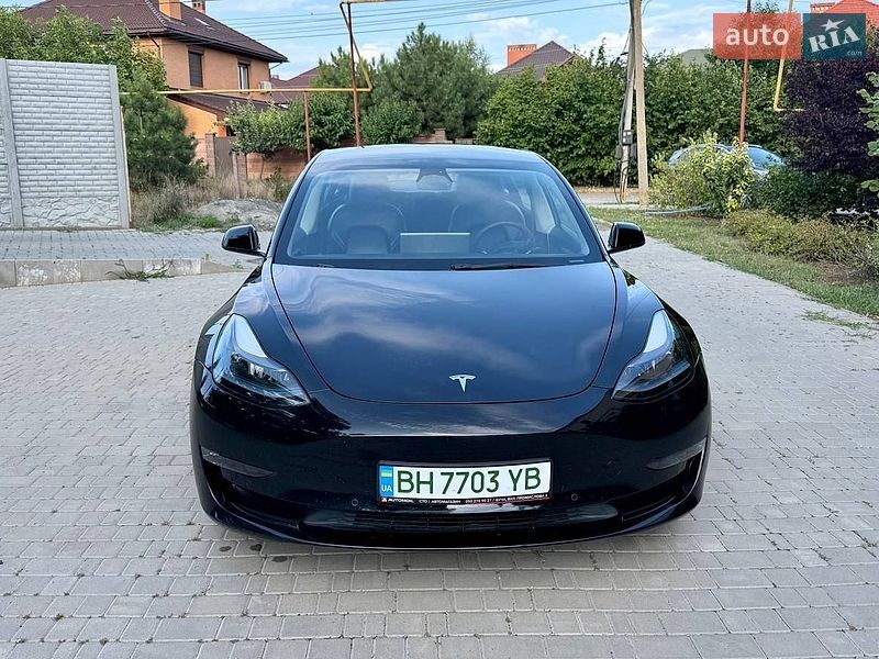 Седан Tesla Model 3 2022 в Одесі