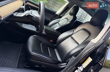 Седан Tesla Model 3 2022 в Одесі