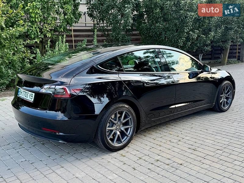 Седан Tesla Model 3 2022 в Одесі