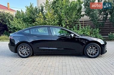 Седан Tesla Model 3 2022 в Одесі
