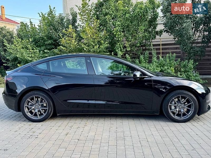 Седан Tesla Model 3 2022 в Одесі