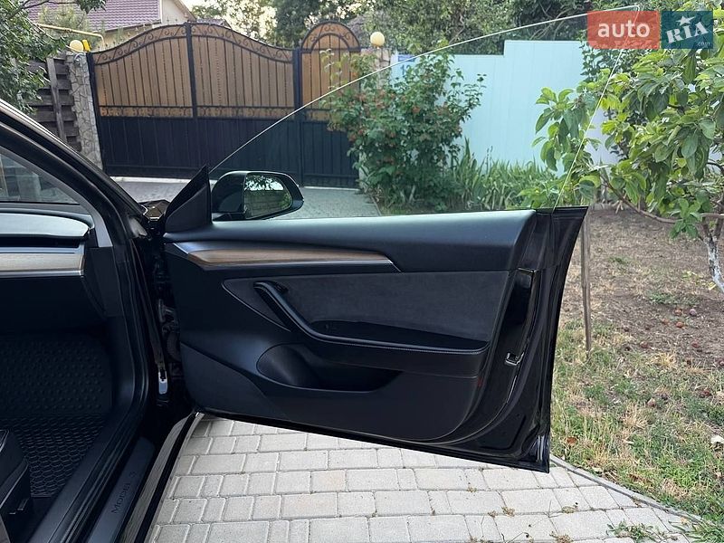 Седан Tesla Model 3 2022 в Одесі