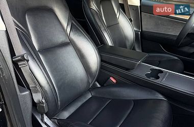 Седан Tesla Model 3 2022 в Одесі