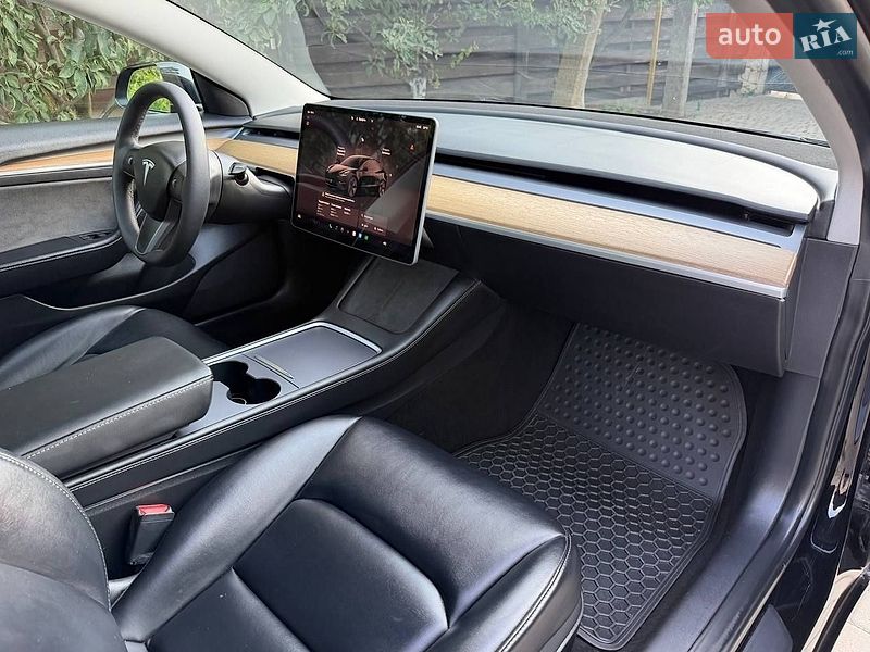 Седан Tesla Model 3 2022 в Одесі