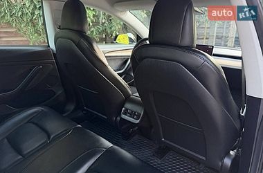 Седан Tesla Model 3 2022 в Одесі