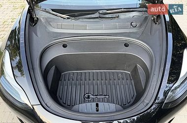 Седан Tesla Model 3 2022 в Одесі