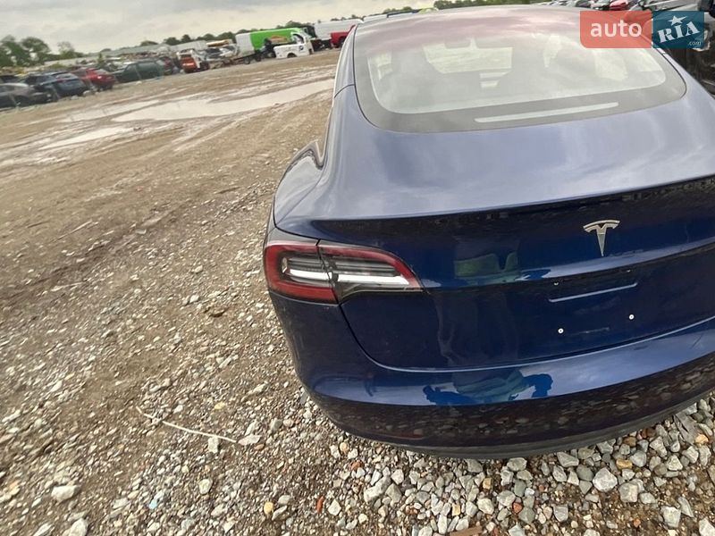 Седан Tesla Model 3 2018 в Тернополі