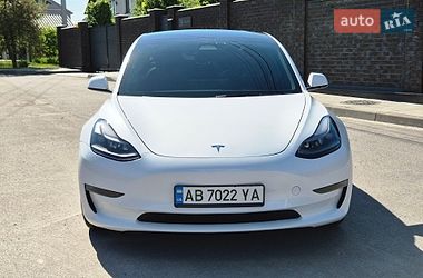 Седан Tesla Model 3 2022 в Києві
