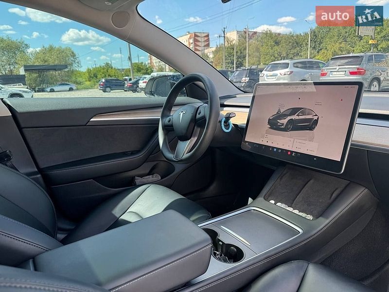 Седан Tesla Model 3 2023 в Черновцах фото 14 Седан Tesla Model 3 2023 в Черновцах
