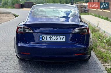 Седан Tesla Model 3 2019 в Киеве