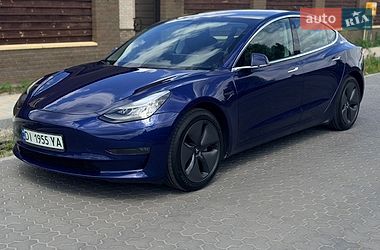 Седан Tesla Model 3 2019 в Киеве