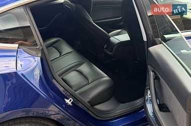 Седан Tesla Model 3 2019 в Киеве