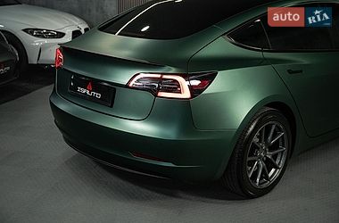 Седан Tesla Model 3 2023 в Одесі