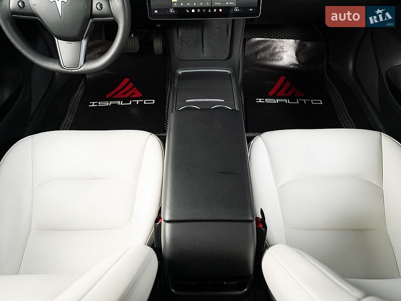 Седан Tesla Model 3 2023 в Одесі