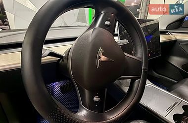 Седан Tesla Model 3 2022 в Івано-Франківську